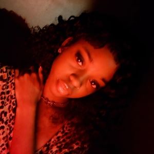 Meet your Posher, Alicia